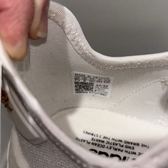 NWT Wmns Adidas NMD_R1 'White Almost Lime’ size 7.5 - Picture 9 of 11